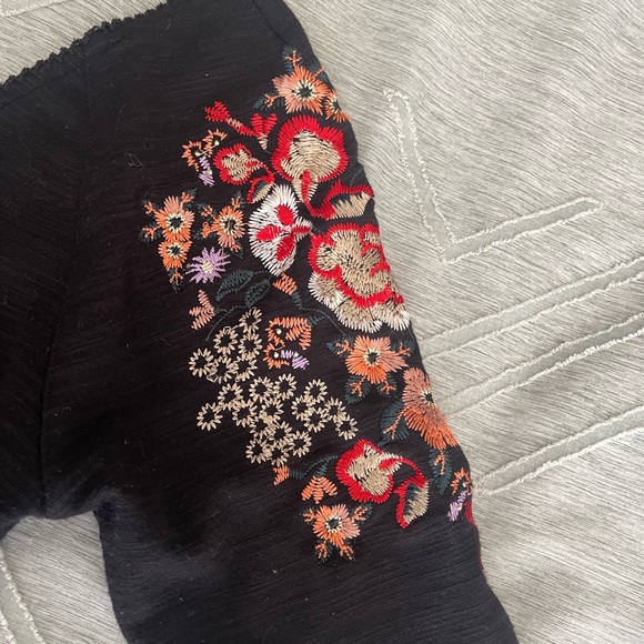 Free People Black Mini Dress W/ Floral Sleeves 🖤🌸 - Picture 3 of 8